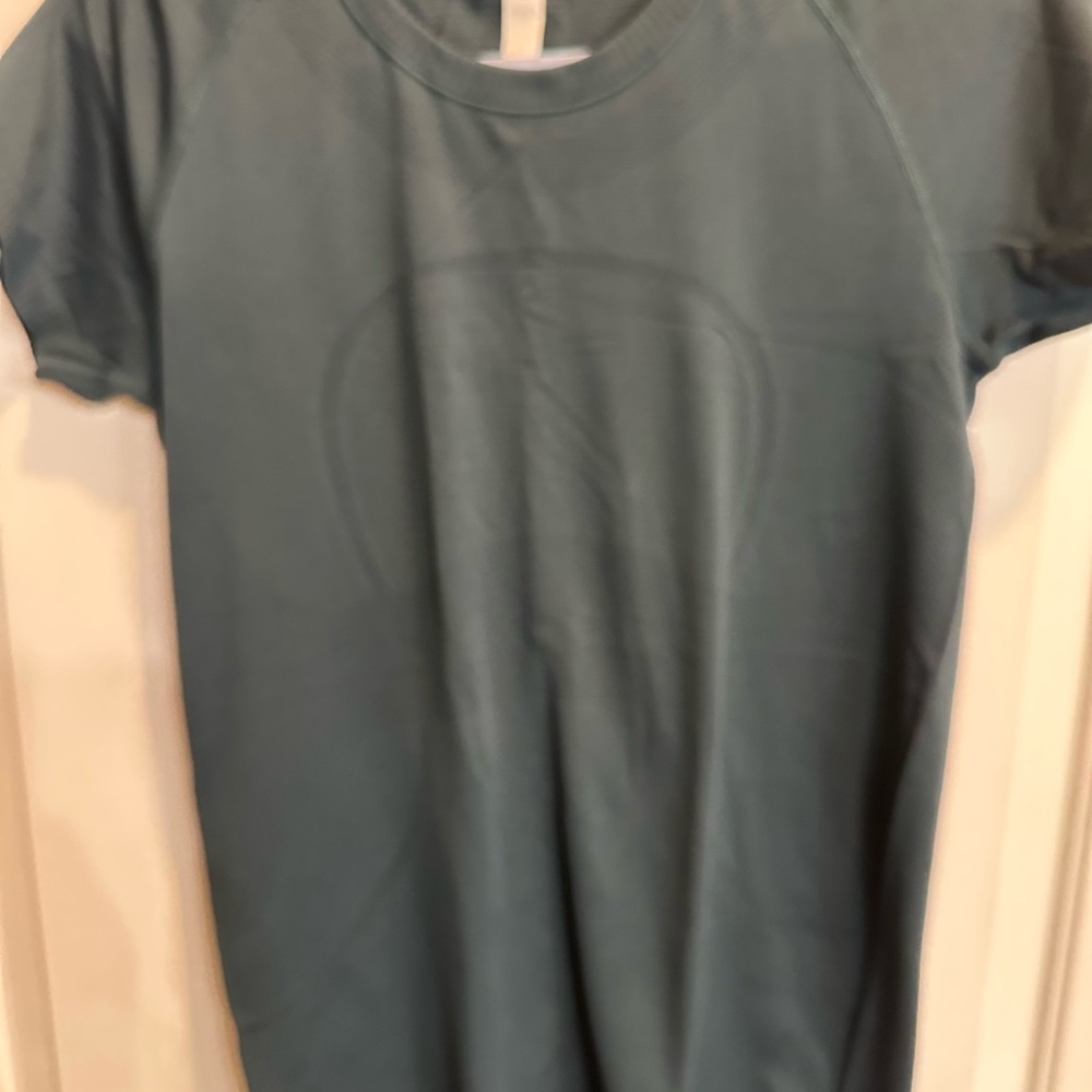 lululemon athletica Teal Short Sleeve Tee